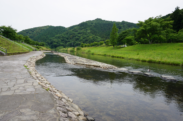 厚東川